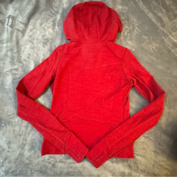 Lululemon Carry And Go Hoodie
Commuter Denim Deepest Cranberry
#166 - Picture 4 of 7